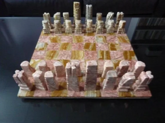 JEU D'ÉCHECS EN MARBRE thumbnail 2