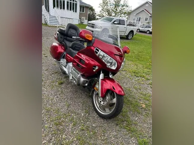 Moto à vendre thumbnail 2