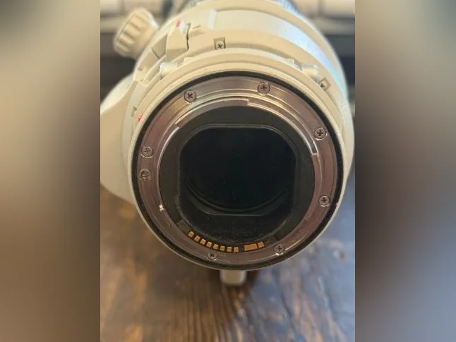 Canon EF 200-400 mm f/4L IS USM avec multiplicateur 1,4x intégré thumbnail 6