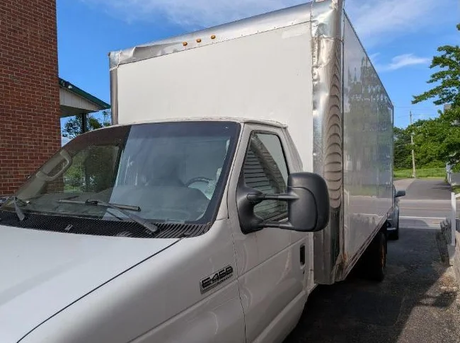 Camion Ford, F-450, 2010, bon état et négociable! thumbnail 3