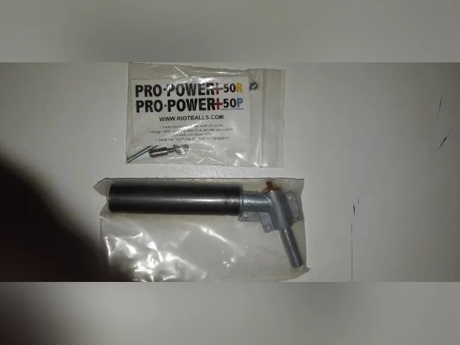 UMAREX T4E TR50 (REVOLVER A CAPSULE DE CO2 12 G. DE CALIBRE .50) PAINTBALL , NYLON ECT... thumbnail 3