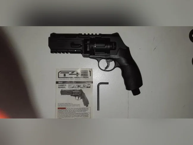 UMAREX T4E TR50 (REVOLVER A CAPSULE DE CO2 12 G. DE CALIBRE .50) PAINTBALL , NYLON ECT...