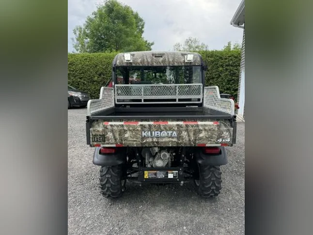 Kubota RTV 1100 2018 avec 908 heures à vendre thumbnail 3