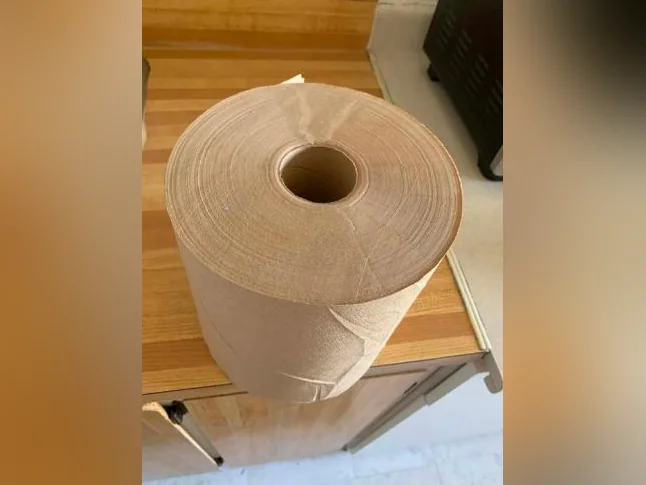 Coffre de  rangement et rouleaux de papiers à main thumbnail 3