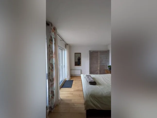 Belle chambre meublée chez habitant à Brossard - 1er septembre thumbnail 4