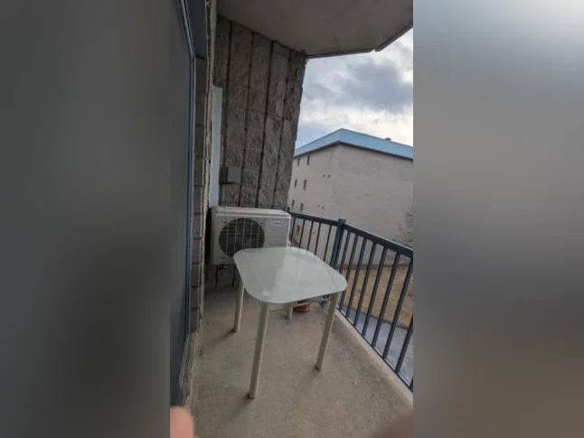 Belle chambre meublée chez habitant à Brossard - 1er septembre thumbnail 7