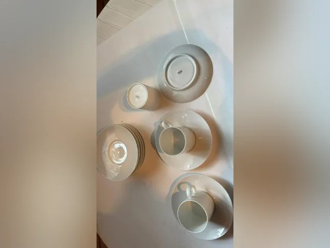 Tasses et soucoupes thumbnail 3