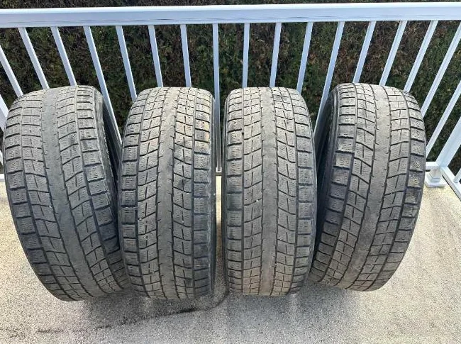 Pneus d'hiver DUNLOP