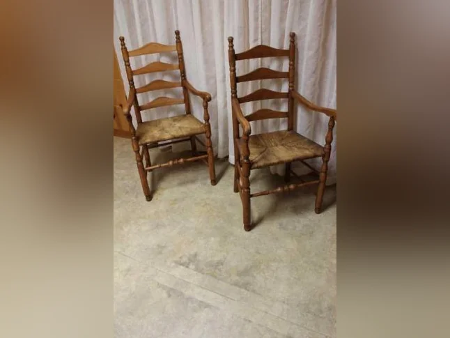 Chaises capitaines anciennes (1930) antique 25$ch, livrées thumbnail 6