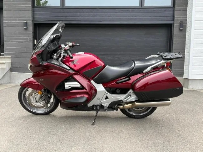 Honda ST1300 Super propre thumbnail 5