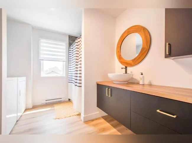 Luxueux 4 1/2 disponible 1er octobre, construction 2023, merveilleuse vue sur le Lac Magog thumbnail 6