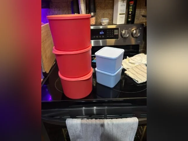 Tupperware thumbnail 2