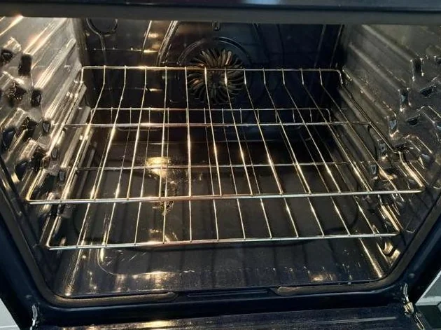 Cuisinière vitro céramique SAMSUNG Modèle Smart Things parfaite thumbnail 2