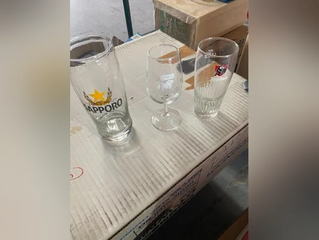 TASSES + VERRES + VERRES À VIN + CHAUDRONS + POÊLES... thumbnail 4