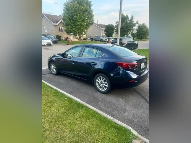 Mazda 3 GS 2018 thumbnail 3