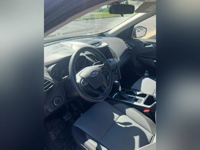 Ford Escape 2017 SE FWD bas km thumbnail 4