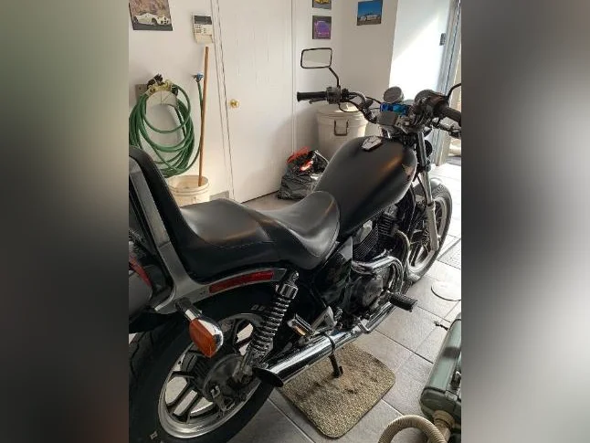 Honda shadow 500cc 85 état impecable