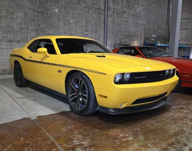 2012 Dodge challenger