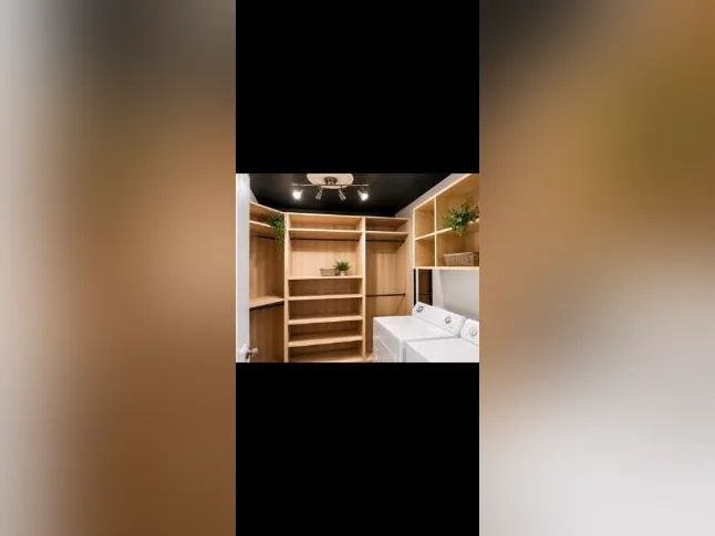 ✨ 5 ½ ENTIÈREMENT MEUBLÉ | TOUT INCLUS | 2 STATIONNEMENTS | COUR PRIVÉE | DISPONIBLE LE 1er SEPTEMBRE ✨ thumbnail 8