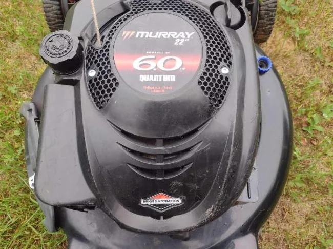 Tondeuse a gazon autopropulsé MURRAY 6 hp  22'' de coupe avec sac en tres bonne condition thumbnail 2