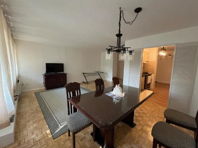 VIVEZ EN CONFORT – TOUT INCLUS – Grand condo 3½ meublé, – 830 pi² – Saint-Lambert thumbnail 4