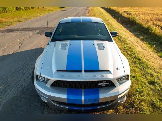 Ford Mustang Shelby GT500KR 2009 – King of the Road thumbnail 4