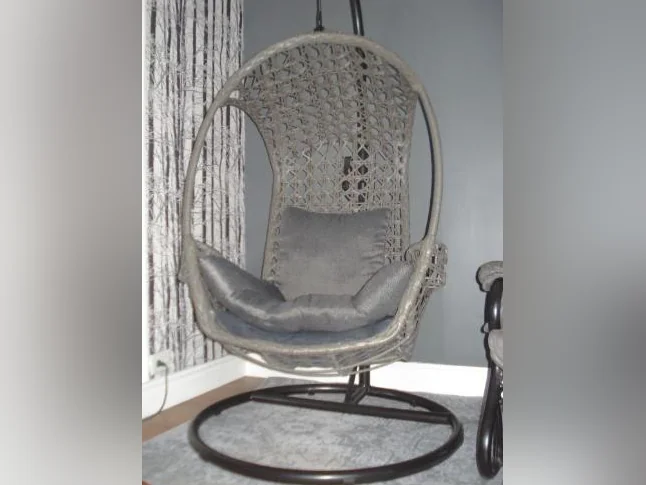 Chaise suspendue