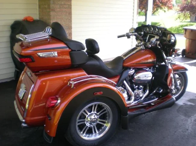 Moto HARLEY 2019  FLHTCUTG...TRIKE thumbnail 2