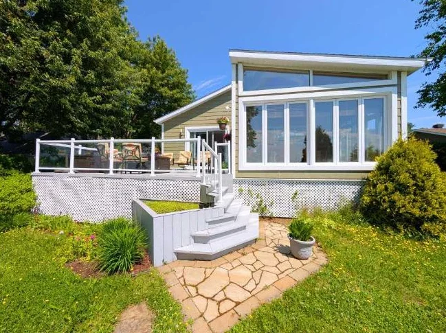 Maison à vendre au bord du Lac Saint-Jean secteur Vauvert