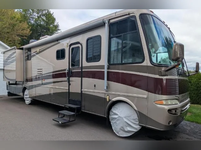 NEWMAR KOUNTRY STAR 2005