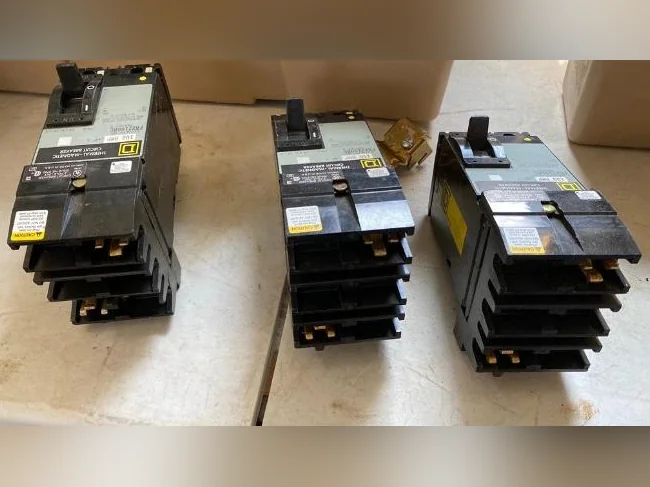 Disjoncteur I Line SQD FA22100AC usagé prix a l'unité thumbnail 6
