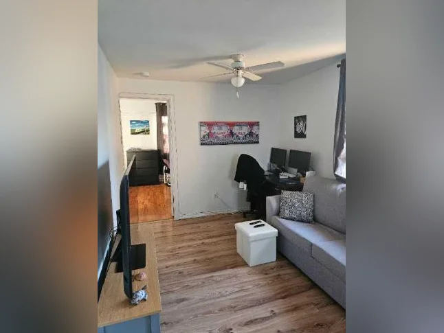 Grand 31/2 à  louer  lumineux haut  d'un  duplex cartier St Anne  Chicoutimi Nord  Saguenay disponible dès  août 2026 thumbnail 4