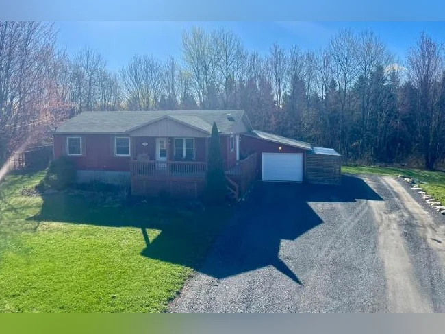 Bungalow 4 chambres en campagne(garage/piscine)