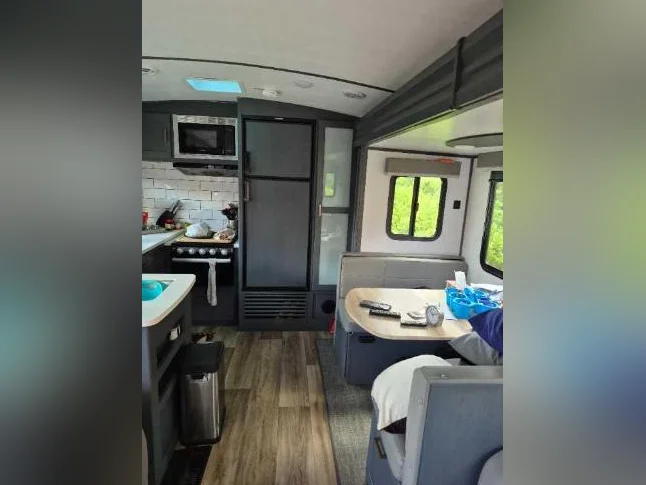 Roulotte Keystone Bullet premier 2022 29 pieds thumbnail 9