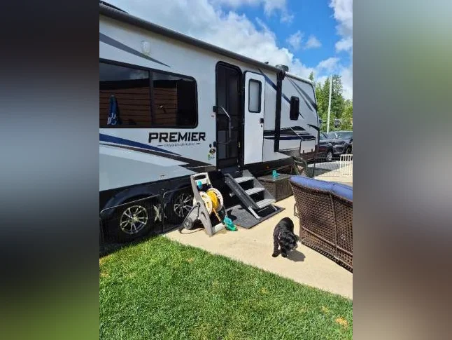 Roulotte Keystone Bullet premier 2022 29 pieds thumbnail 3