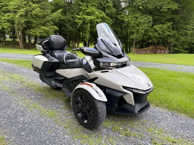 2020 Spyder RT Limited, 52000km Tres bonne condition thumbnail 2