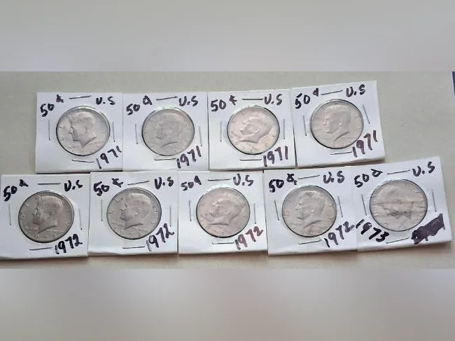 9 pièces de 50 cents U.S.A. 1971-1973 et deux pièces de 1 dollar