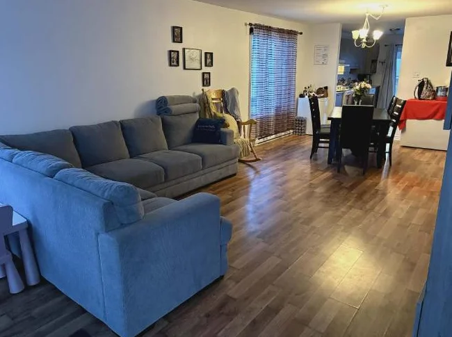$789,000 Triplex à vendre à Sainte-Sophie thumbnail 3