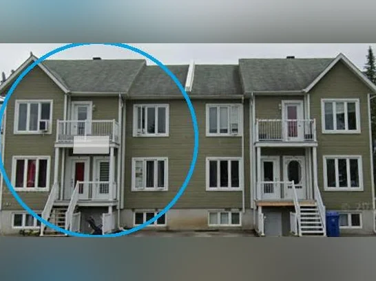 $789,000 Triplex à vendre à Sainte-Sophie thumbnail 9