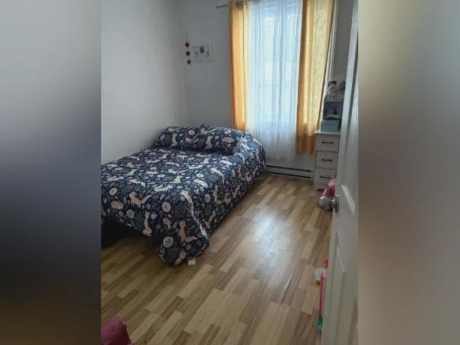 $789,000 Triplex à vendre à Sainte-Sophie thumbnail 7