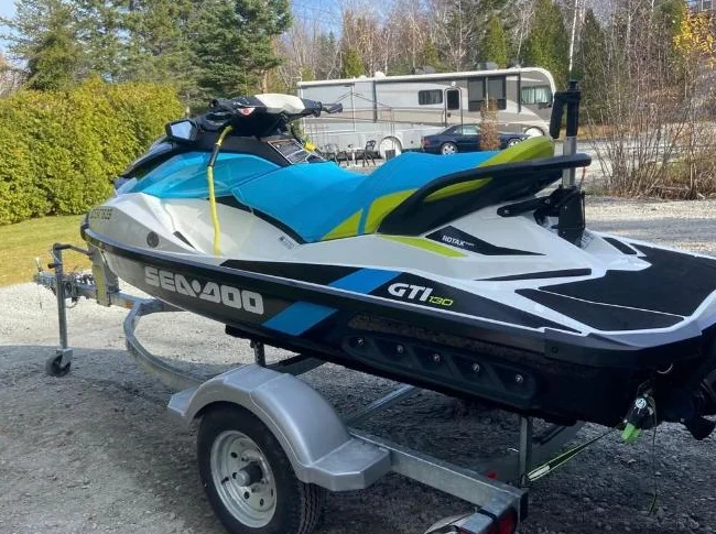 SEA-DOO GTI SE 130/155 ROTAX POWER 2016 avec Remorque (65 heures) seulement comme neuf thumbnail 2
