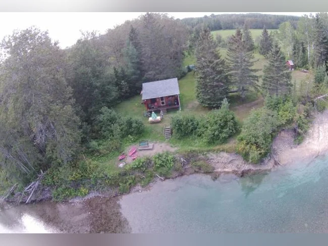 Chalet à louer.        citq 251521 thumbnail 2