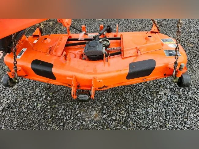 tondeuse kubota 60" pour tracteur compact