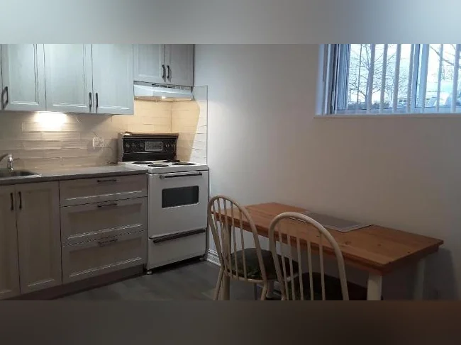 1 pièce et demie à louer