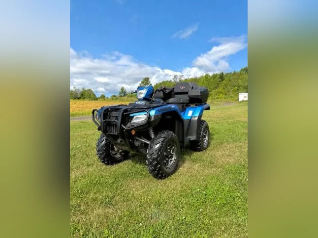 2023 Honda Rubicon de luxe 260km