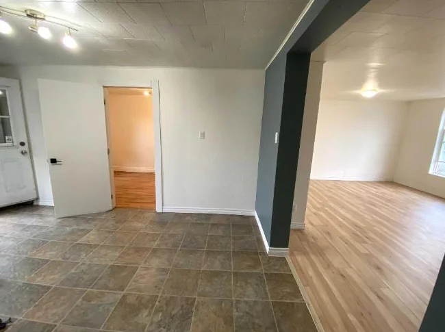 3 1/2 appartement dans quartier St-Sauveur ville de Québec thumbnail 4