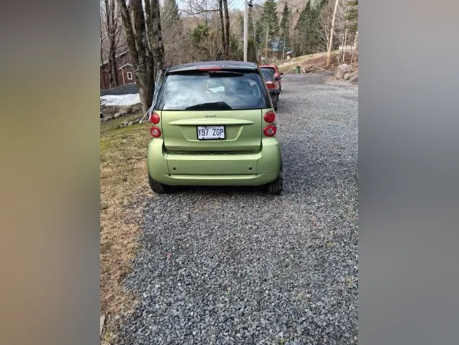 smartfortwo 2011 thumbnail 3