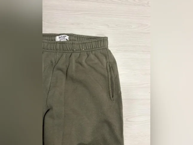 Ensemble jogging thumbnail 6