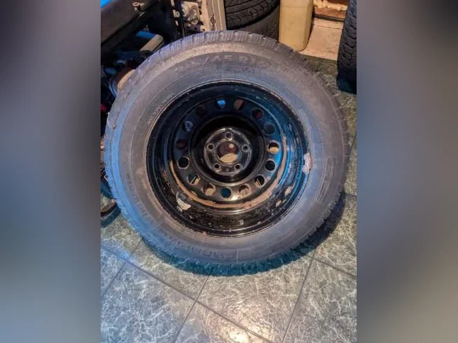 Roues pour l'hiver pour Tucson 2016 sans pneus les roues son de 17 pouces (4roues )