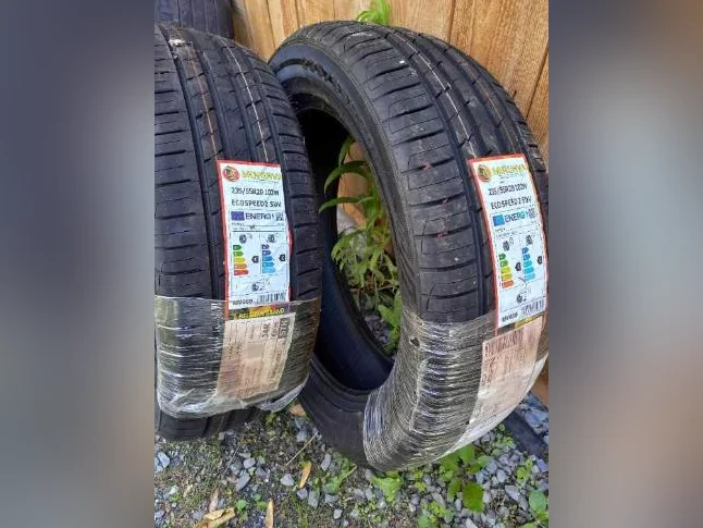Nissan 4 Rim 20 pouces et 6 Pneus thumbnail 3